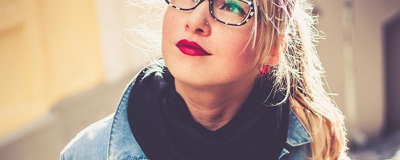 jeune femme élève lycée privé paris jeune femme élève lycée privé paris